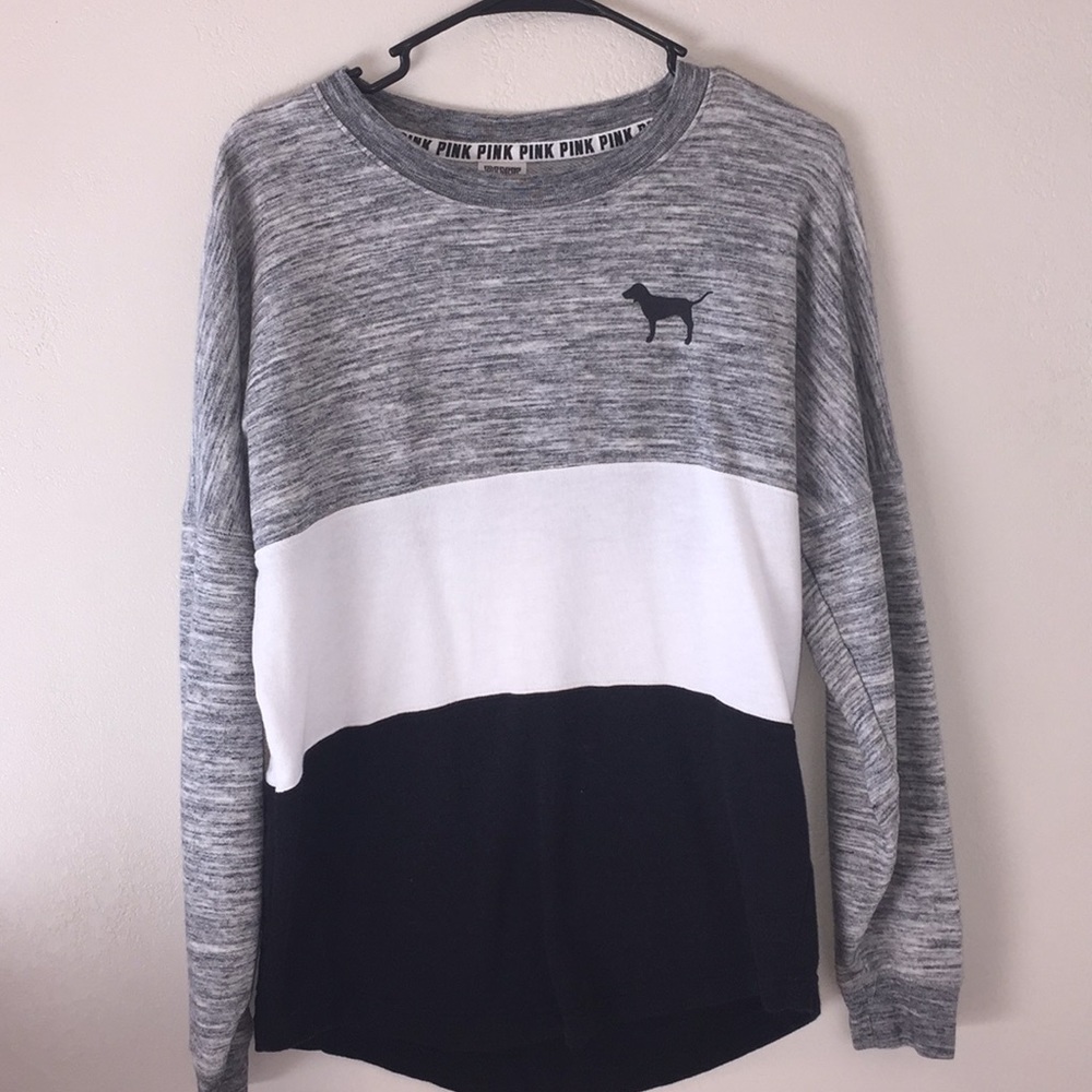 pink sweat shirt